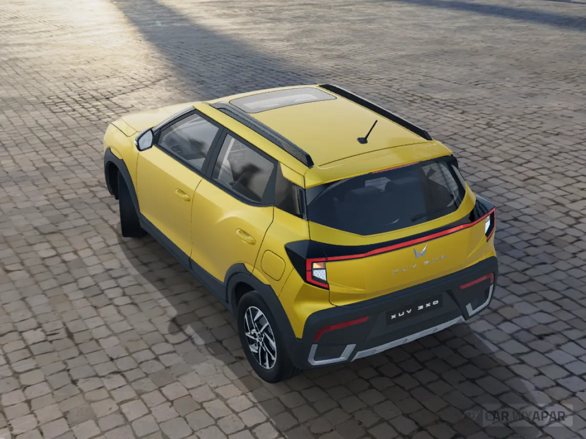 Mahindra XUV 3XO AX5